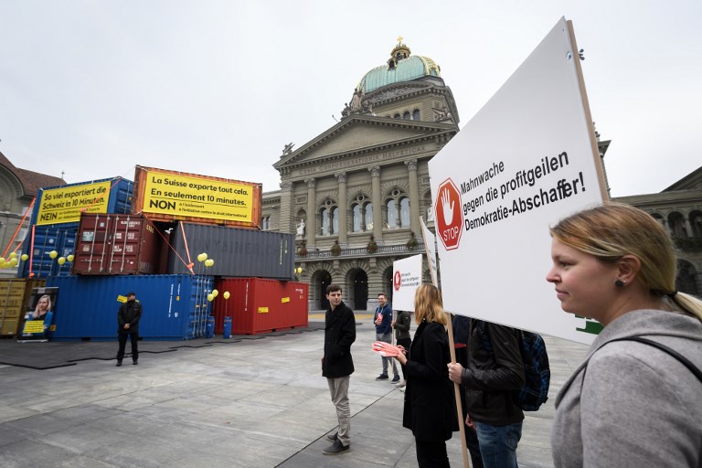 Ελβετία : Οι πολίτες αποφασίζουν για νόμο που ποινικοποιεί την ομοφοβία