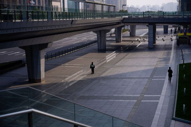 Κορωνοϊός: Εικόνες αποκάλυψης στην Κίνα – Drones κυνηγούν όσους δεν φορούν μάσκες