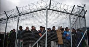 Ανακρούει πρύμναν η κυβέρνηση μετά τις σφοδρές αντιδράσεις στα νησιά για τις επιτάξεις