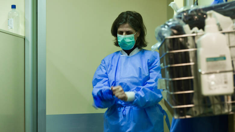 Κοροναϊός : Τι λέει η 40χρονη που βρίσκεται σε καραντίνα