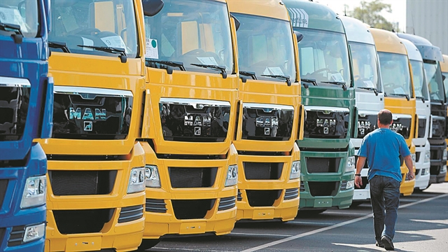 Στο ραντάρ της ΜΑΝ η ΕΛΒΟ