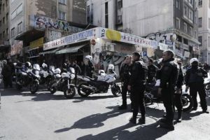 Μενάνδρου: Κουβαλούσαν στα χέρια τον νεκρό Αφγανό