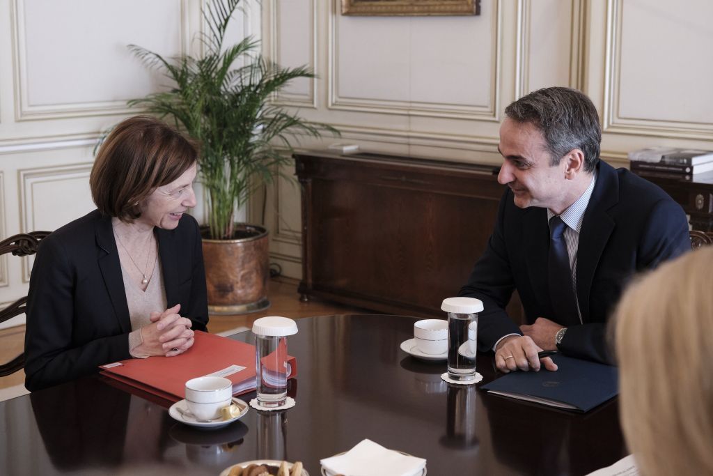 Η αμυντική συνεργασία Ελλάδας – Γαλλίας στο επίκεντρο της συνάντησης Μητσοτάκη – Παρλί