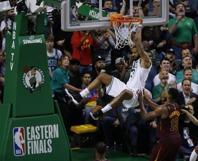 Νίκη των Σέλτικς επί των Κλίπερς σε ένα ματς με απίστευτη εξέλιξη