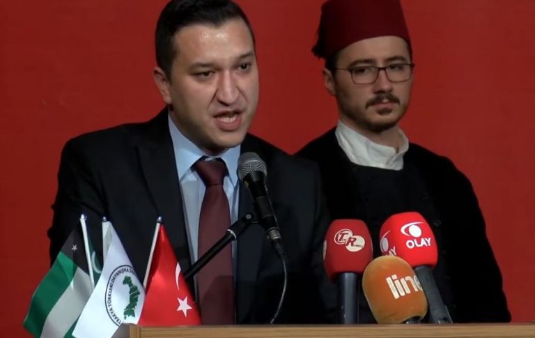 Προκλητικός μειονοτικός δήμαρχος αποκαλεί μητέρα πατρίδα την Τουρκία | tanea.gr