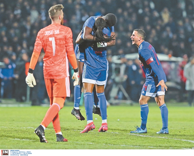 Τέλεια ερυθρόλευκη «απόδραση»