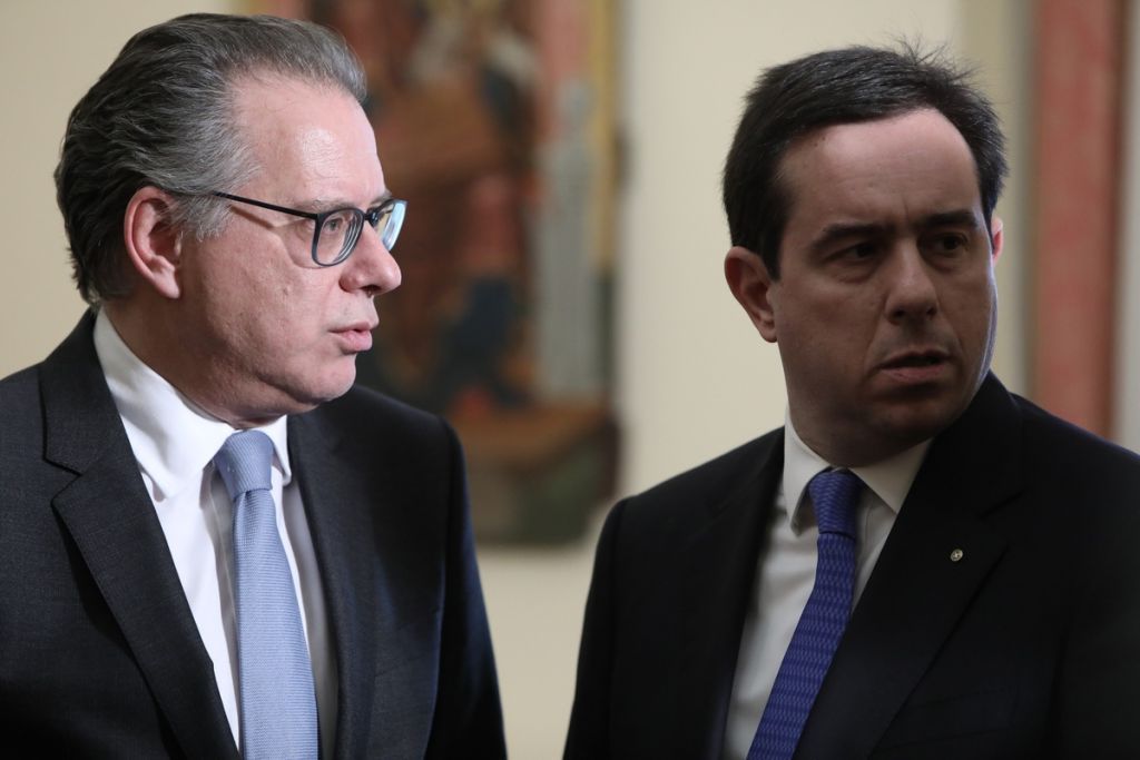 Συνάντηση Μηταράκη – Κουμουτσάκου με Ζέεχοφερ για το μεταναστευτικό