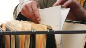 Στο Ελεγκτικό Συνέδριο η απόφαση για την επιστροφή αποδοχών λόγω πλαστού πτυχίου