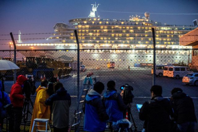 Καλπάζει ο κορωνοϊός: Ανησυχία για τα νέα κρούσματα σε κρουαζιερόπλοιο