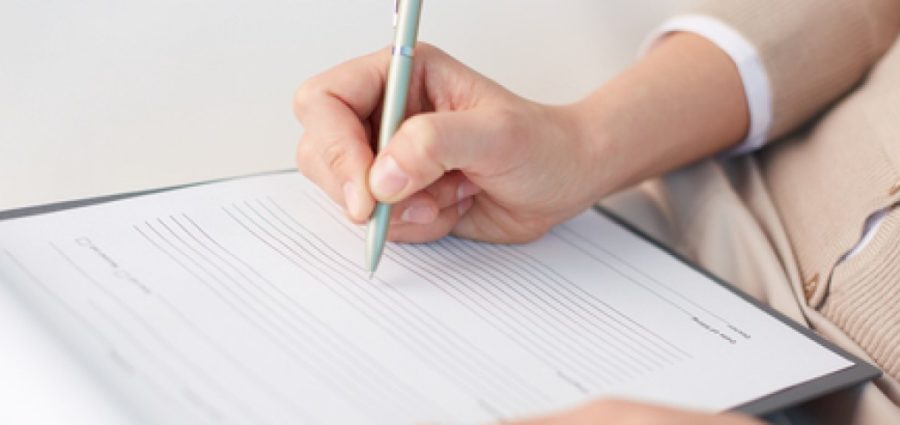 Πόσο αποδέχονται οι Ελληνες εξωσυζυγικές σχέσεις, παιδί εκτός γάμου, εκτρώσεις, θανατική ποινή, ευθανασία