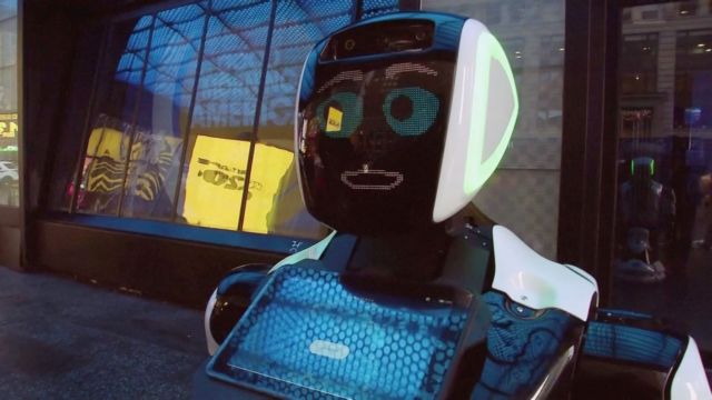 Ένα ρομπότ δίνει πληροφορίες για τον κορωνοϊό στη Νέα Υόρκη