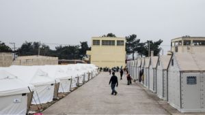 Συμπλοκή με έναν νεκρό στο κέντρο φιλοξενίας στον Σκαραμαγκά