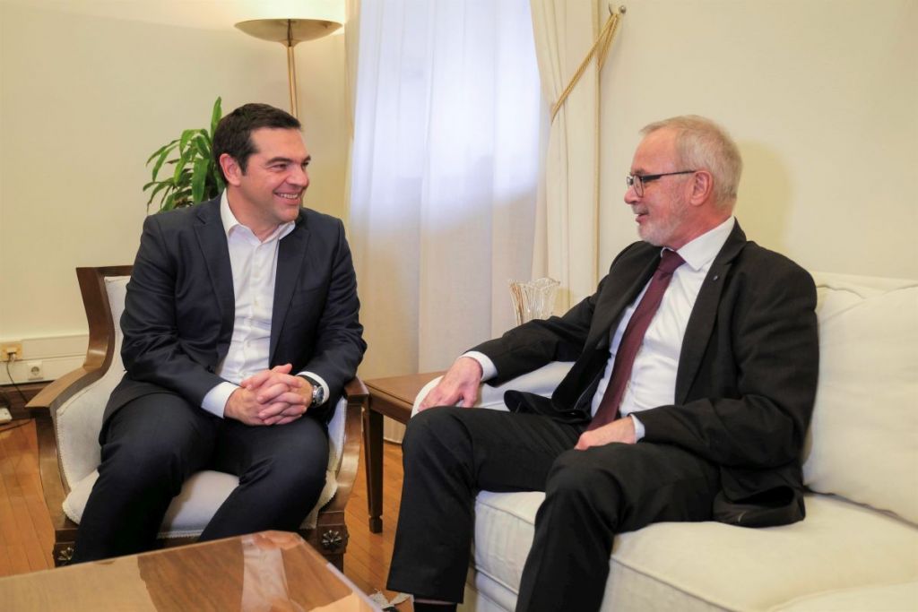 Τσίπρας και Χόγιερ συμφώνησαν σε χρηματοδότηση της ΕΤΕπ για την απολιγνιτοποίηση της Δ. Μακεδονίας