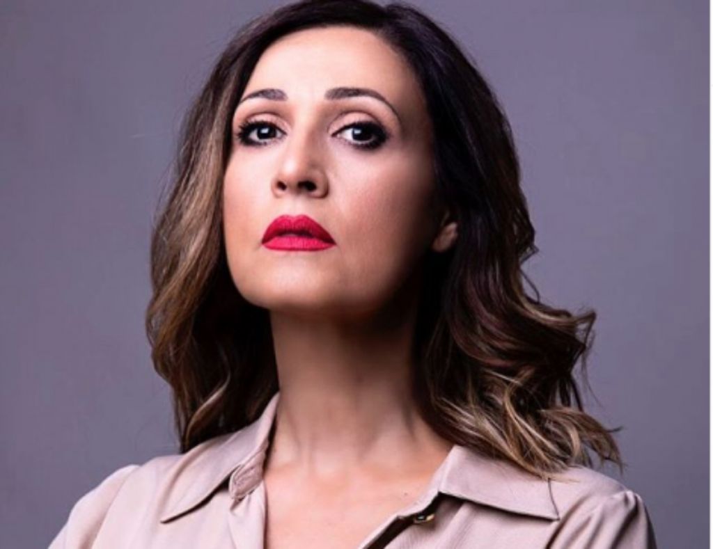 Ελένη Πέτα: «Νιώθω σαν καθρέφτης που έχει σπάσει σε κομμάτια» - ΤΑ ΝΕΑ