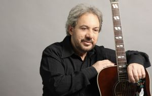 Ο δρόμος που γεννήθηκε ο Αντώνης Βαρδής στο Μοσχάτο παίρνει το όνομά του