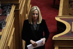 Η Νάντια, η σιωπή της Φώφης και o ευγνώμων Λοβέρδος