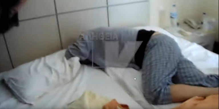 Βίντεο σοκ από τη Χίο: Ξυλοκόπησαν αστυνομικούς την ώρα που κοιμούνταν