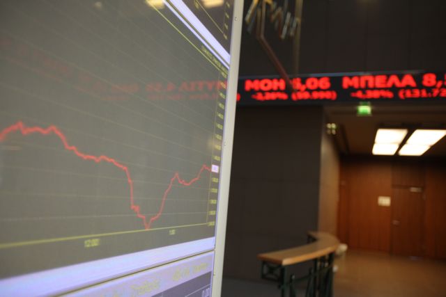 Κορωνοϊός: Μαύρη Δευτέρα για το Χρηματιστήριο Αθηνών με απώλειες κοντά στο 8%