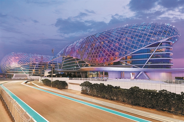 Πολυτέλεια και κιτς στοιχεία στο Αμπου Ντάμπι