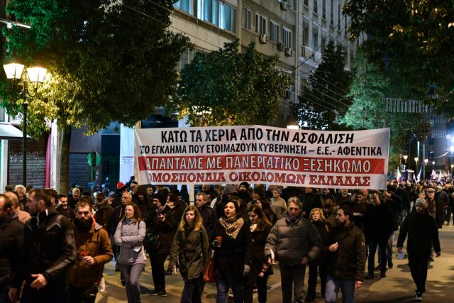 Απεργιακό μπλακ άουτ την Τρίτη : Δεμένα τα πλοία, χειρόφρενο στα μέσα μεταφοράς