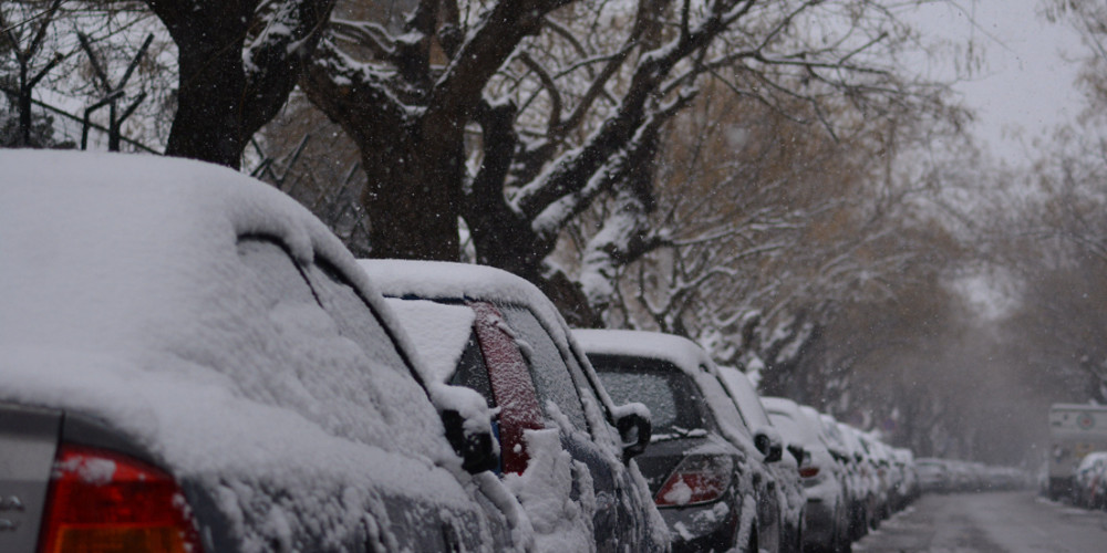 Ο χειμώνας δείχνει τα δόντια του: Πιθανή χιονόπτωση στα βόρεια προάστια – Η πρόγνωση του Καλλιάνου