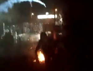 Ολονύχτια μάχη στον Έβρο για να μην περάσουν οι μετανάστες τα σύνορα