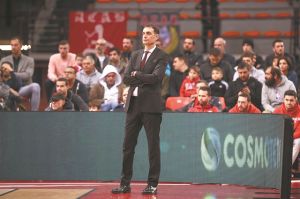 Χωρίς ατού, αλλά με πάθος