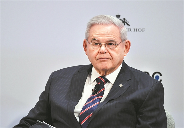 Ο Μενέντεζ άναψε «πράσινο» για τα F-35