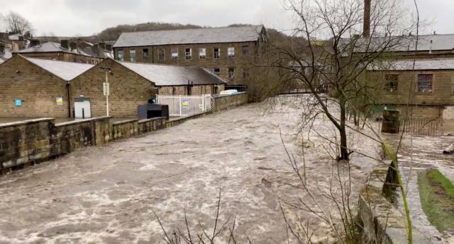 Καταιγίδα Κιάρα: Mεγάλες καταστροφές στη Βρετανία