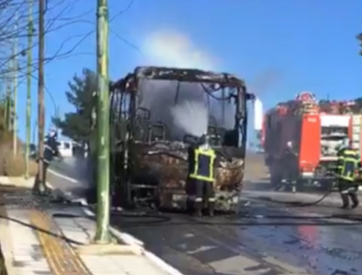 Φωτιά σε τουριστικό λεωφορείο στο Πολύκαστρο Κιλκίς