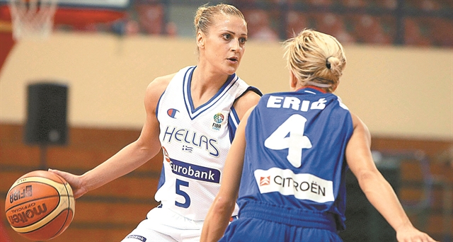 Γεννιέσαι ή γίνεσαι, γυναίκα είσαι…