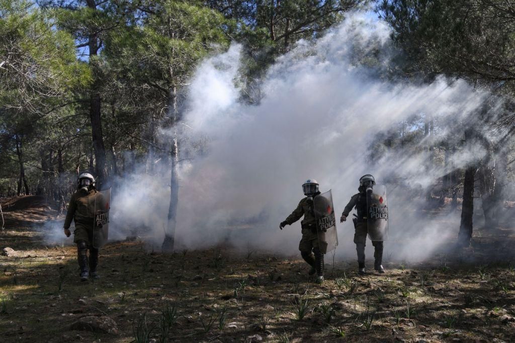 Τα λάθη και τα «παθήματα» της ΕΛ.ΑΣ. σε Χίο και Λέσβο