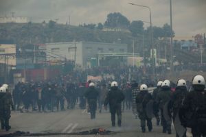 Μηταράκης: Υποψίες ότι μπορεί να υποκινήθηκαν τα επεισόδια στη Μυτιλήνη