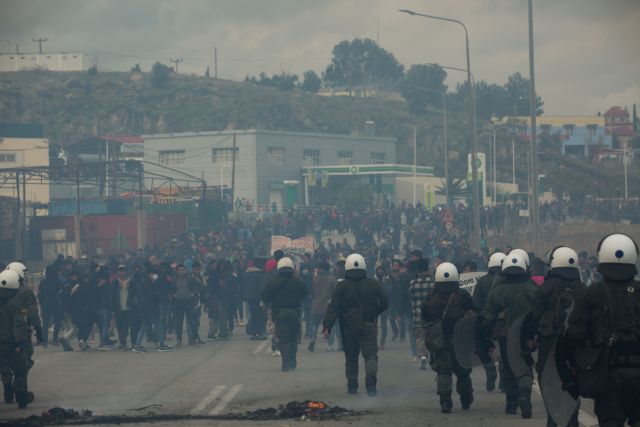 Μηταράκης: Υποψίες ότι μπορεί να υποκινήθηκαν τα επεισόδια στη Μυτιλήνη