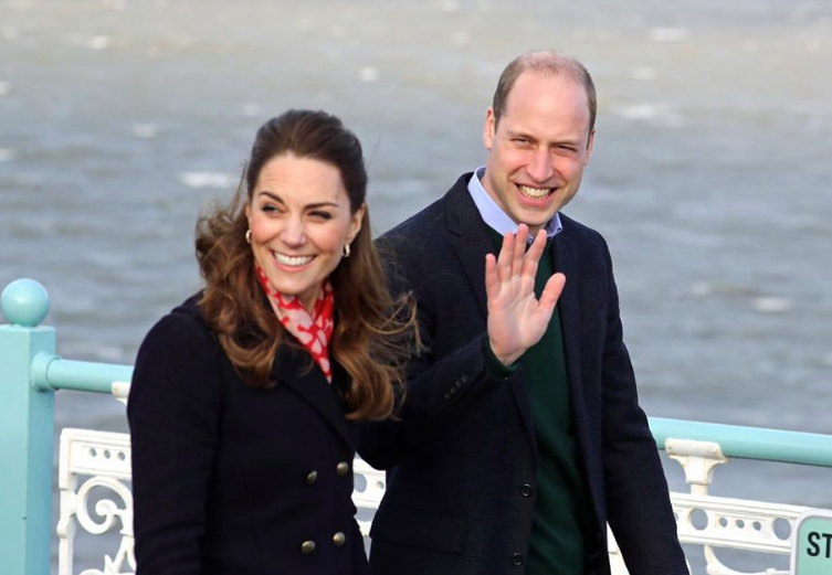 Ύποπτα κρούσματα κοροναϊού στο σχολείο των παιδιών Ουίλιαμ – Κέιτ