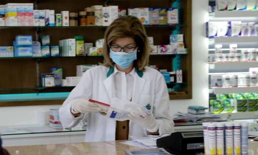 Κοροναϊός : Σε δοκιμαστική λειτουργία η συνταγογράφηση φαρμάκων μέσω κινητού τηλεφώνου