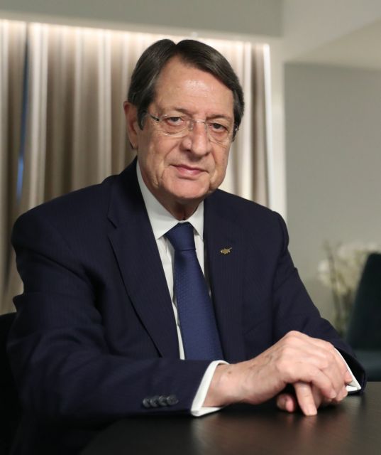 Σφραγίζονται οι πύλες εισόδου στην Κύπρο για 15 μέρες