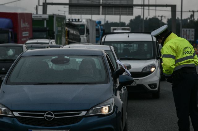 Ξαφνικά χάλασαν τα υδραυλικά στα μισά εξοχικά της χώρας