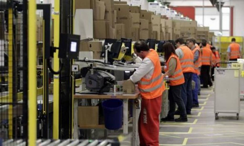 Εξετάζεται να δοθεί επίδομα 718 ευρώ για εργαζόμενους σε εταιρείες που κλείνουν