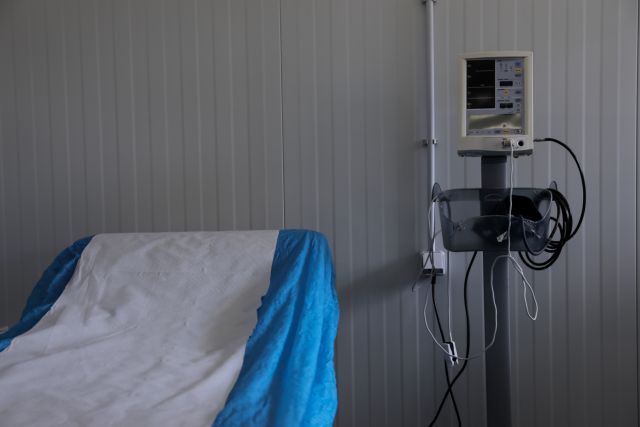 Κορωνοϊός στην Ελλάδα: Εκτοξεύτηκε ο αριθμός των ασθενών στους 31 – Εννιά νοσηλεύονται στο Ρίο
