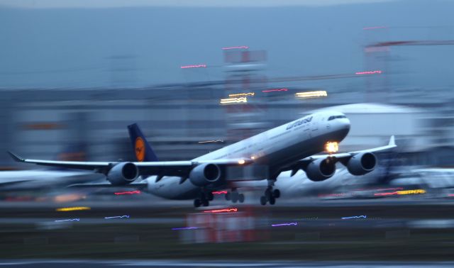 Κορωνοϊός: Η Lufthansa ακύρωσε 7.100 πτήσεις για τον Μάρτιο