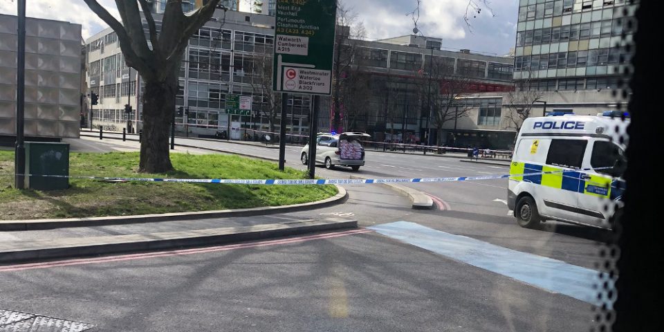 Συναγερμός στο Λονδίνο για ύποπτο όχημα στο Elephant and Castle