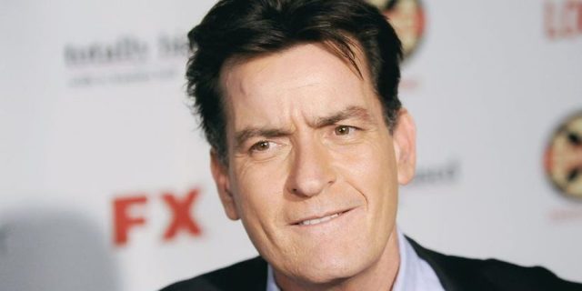 Σάλος με ντοκιμαντέρ που δημοσιοποίησε καταγγελίες για βιασμό 13χρονου από τον Τσάρλι Σιν