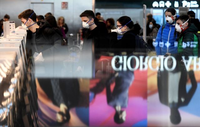 Ιταλοί ειδικοί για κορωνοϊό: Μείνετε στο σπίτι όσο μπορείτε – Μπορεί να νοσήσει και το 60% του πληθυσμού