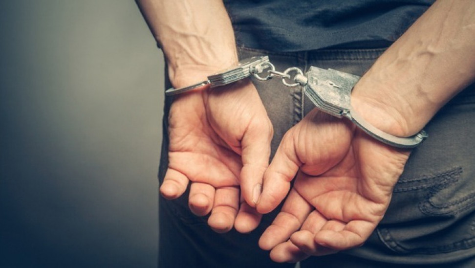 Κοροναϊός: Τέσσερις συλλήψεις για ανοιχτά φροντιστήρια παρά τις απαγορεύσεις
