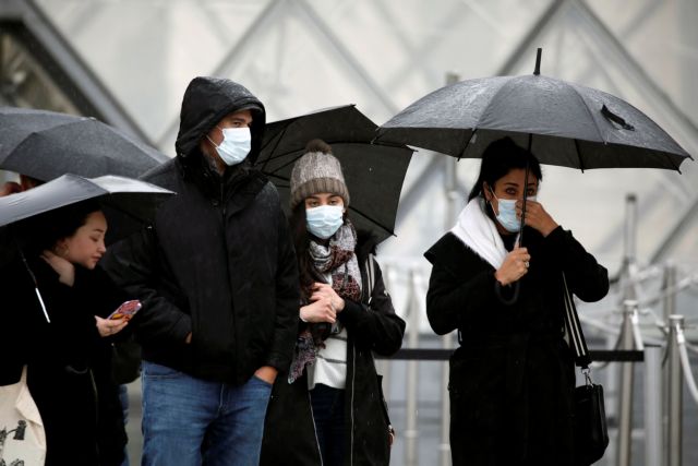 Γαλλία: Τέταρτος νεκρός από τον κορωνοϊό και επίταξη προστατευτικών μασκών