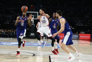 Αναντολού Εφές – Ολυμπιακός 91-79