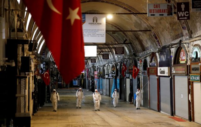 Τουρκία: Στους 131 οι νεκροί, ξεπερνούν τις 9.000 τα κρούσματα