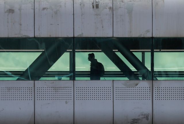 Κοροναϊός : Κλείνουν ή περιορίζουν την δραστηριότητά τους ευρωπαϊκά αεροδρόμια