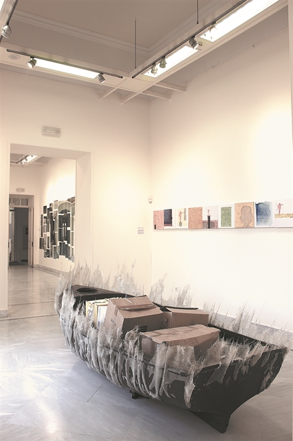 Η έκθεση «Οπτική και υλοποιημένη πρόσληψη» στη Δημοτική Πινακοθήκη Πειραιά